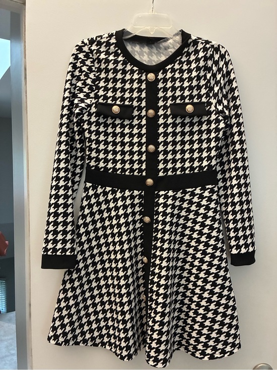 SHEIN Dresses & Skirts - SHEIN Black and White Houndstooth Long Sleeve Dress